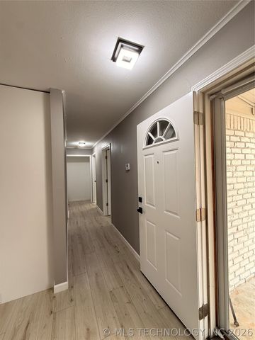 2717 S 74th East Avenue, Tulsa, OK 74129