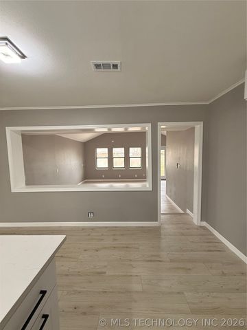 2717 S 74th East Avenue, Tulsa, OK 74129