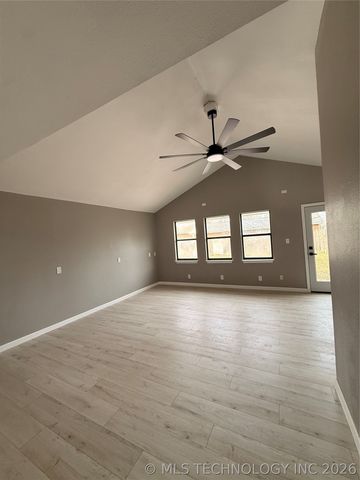 2717 S 74th East Avenue, Tulsa, OK 74129