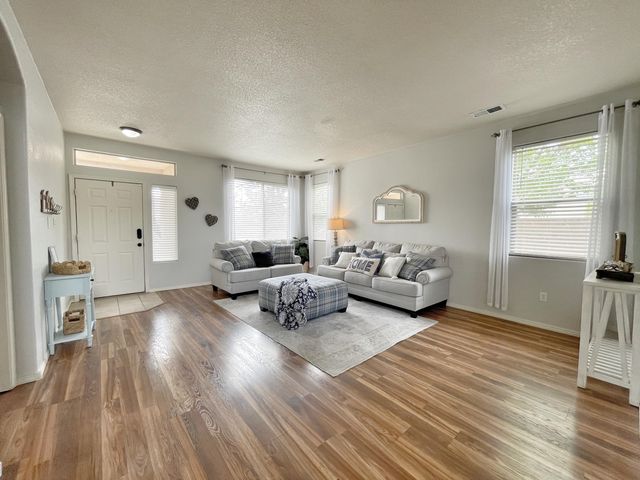 1613 Montiano Loop SE, Rio Rancho, NM 87124