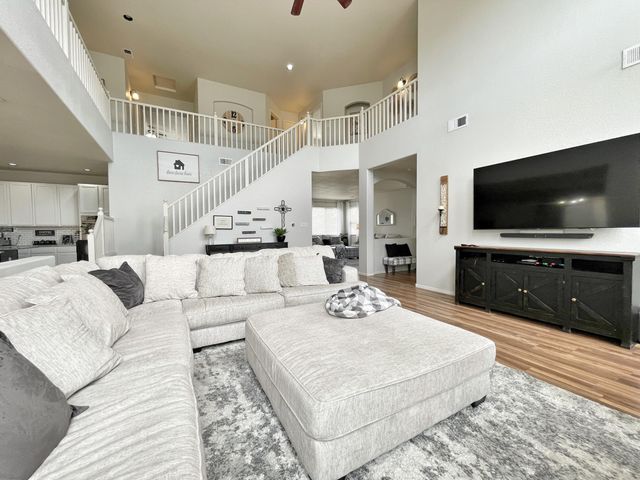 1613 Montiano Loop SE, Rio Rancho, NM 87124