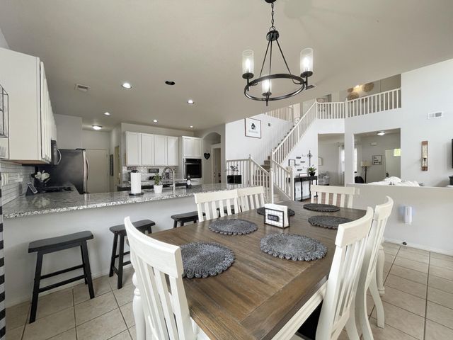 1613 Montiano Loop SE, Rio Rancho, NM 87124