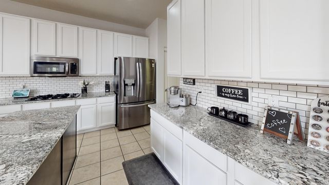 1613 Montiano Loop SE, Rio Rancho, NM 87124