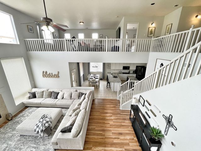 1613 Montiano Loop SE, Rio Rancho, NM 87124