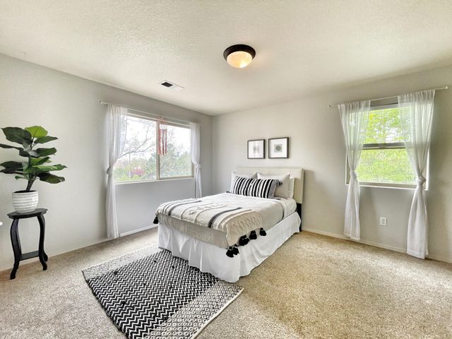 1613 Montiano Loop SE, Rio Rancho, NM 87124