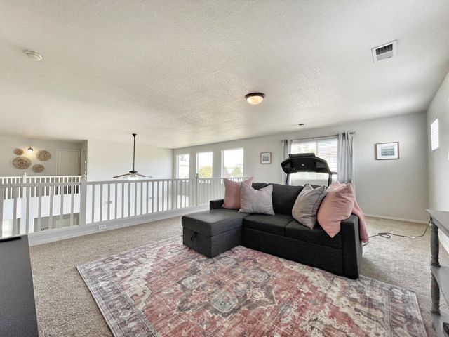1613 Montiano Loop SE, Rio Rancho, NM 87124