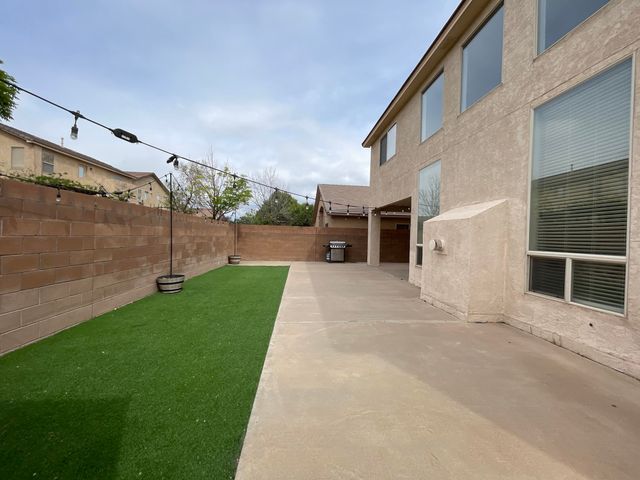 1613 Montiano Loop SE, Rio Rancho, NM 87124