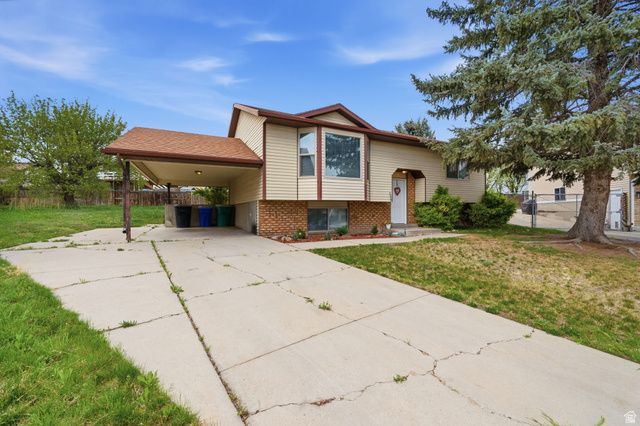 4909 W SAKURA CT, West Jordan, UT 84081