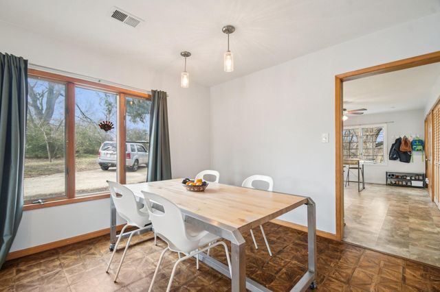 528 Old Mcdade RD, Elgin, TX 78621