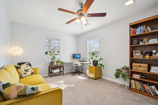 528 Old Mcdade RD, Elgin, TX 78621