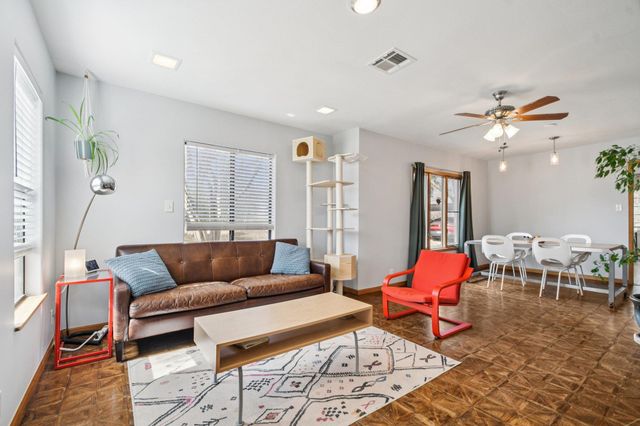 528 Old Mcdade RD, Elgin, TX 78621