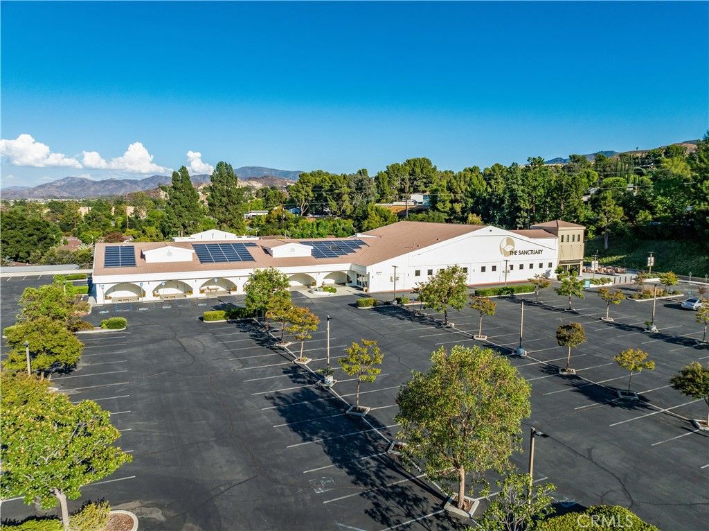 Image 26 of property listing at 26835 Avenue Of The Oaks B, Newhall, CA 91321