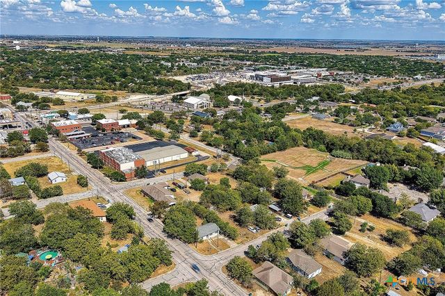 200 E Hoopes Avenue, Pflugerville, TX 78660