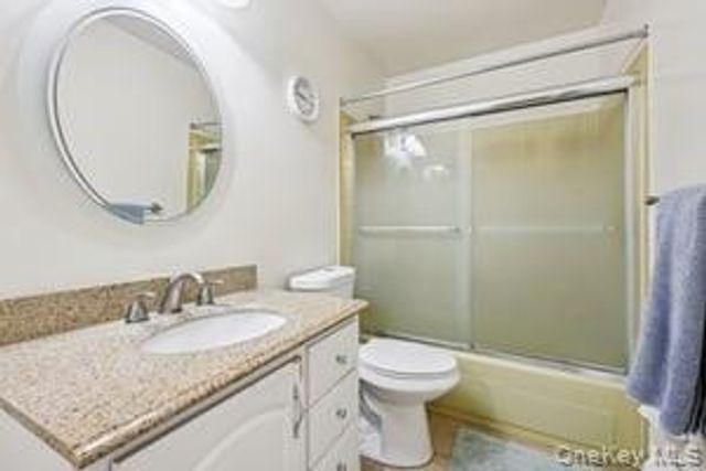 14 Westlyn Drive, Bardonia, NY 10954