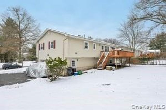 14 Westlyn Drive, Bardonia, NY 10954