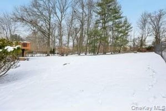 14 Westlyn Drive, Bardonia, NY 10954