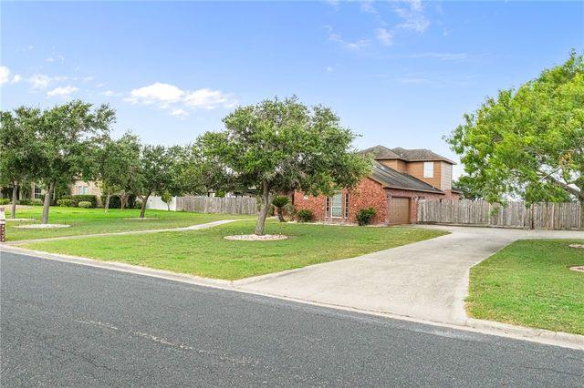 5921 King Trail, Corpus Christi, TX 78414