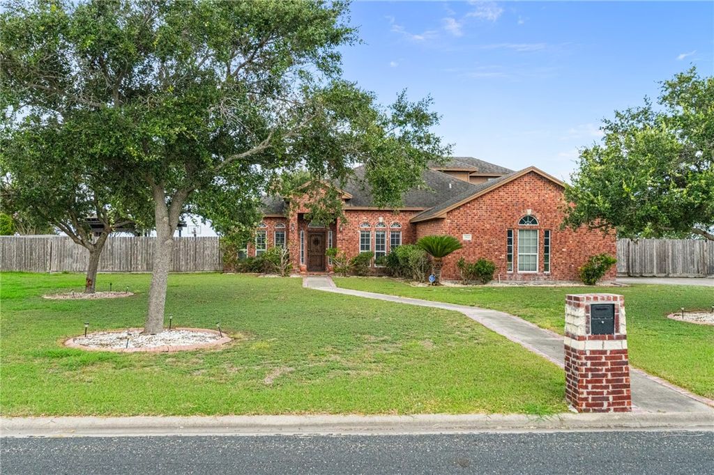 5921 King Trail, Corpus Christi, TX 78414