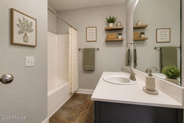 100 Bristow Bayou Road, Broussard, LA 70518