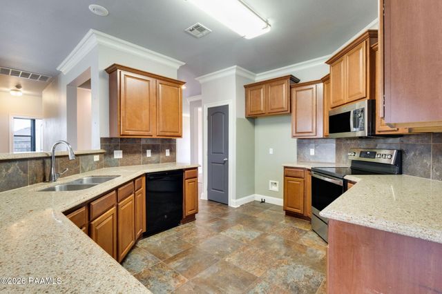 100 Bristow Bayou Road, Broussard, LA 70518