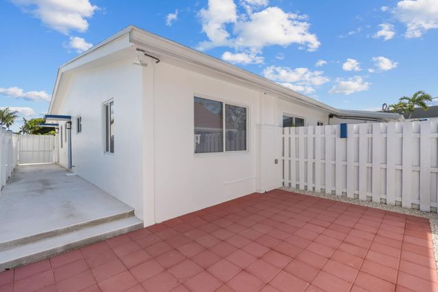 1539-1541 NE 15th Avenue, Fort Lauderdale, FL 33304