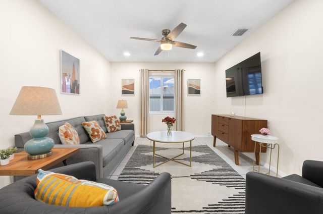 1539-1541 NE 15th Avenue, Fort Lauderdale, FL 33304