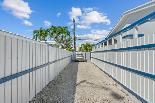 1539-1541 NE 15th Avenue, Fort Lauderdale, FL 33304