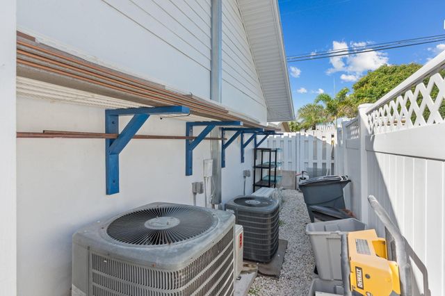 1539-1541 NE 15th Avenue, Fort Lauderdale, FL 33304