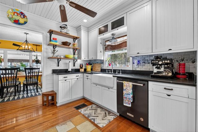 106 5TH AVENUE, St Pete Beach, FL 33706