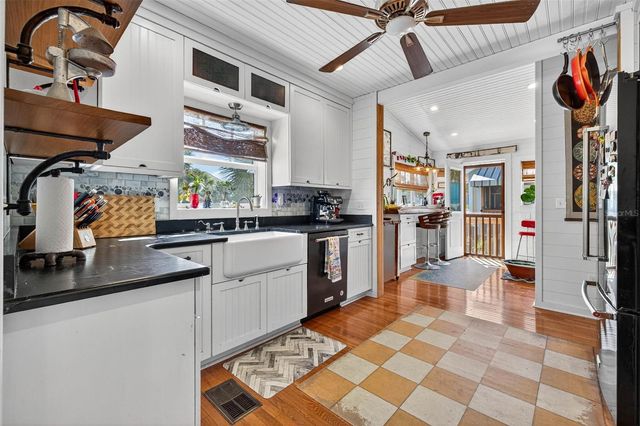 106 5TH AVENUE, St Pete Beach, FL 33706