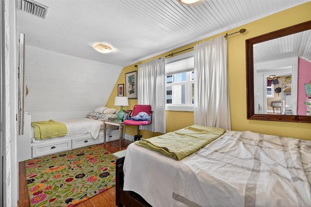 106 5TH AVENUE, St Pete Beach, FL 33706