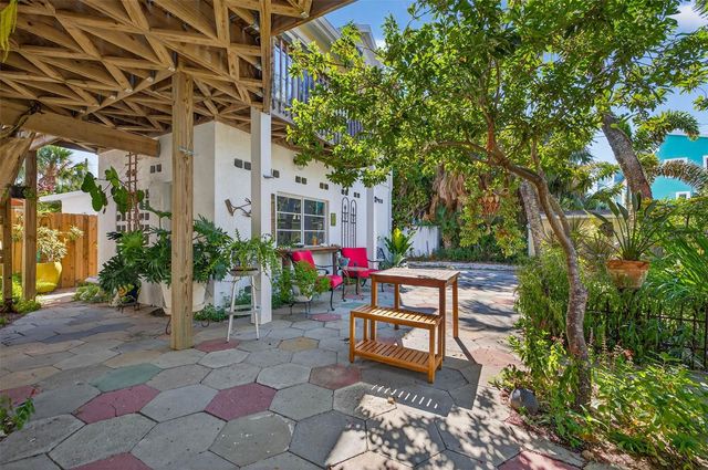 106 5TH AVENUE, St Pete Beach, FL 33706