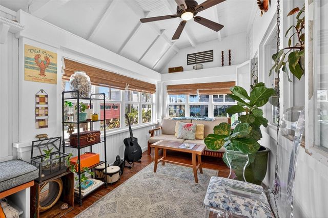 106 5TH AVENUE, St Pete Beach, FL 33706