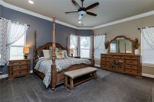 1501 Crestwood Hills Lane, Cave Springs, AR 72718