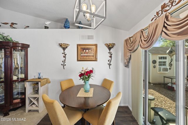 10095 E Autumnwind Place, Tucson, AZ 85730