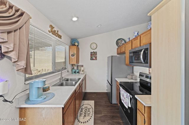 10095 E Autumnwind Place, Tucson, AZ 85730