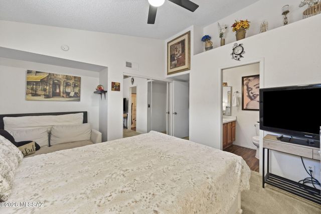 10095 E Autumnwind Place, Tucson, AZ 85730