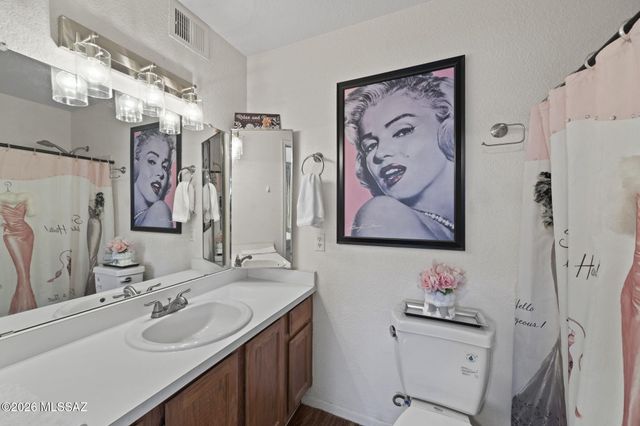 10095 E Autumnwind Place, Tucson, AZ 85730