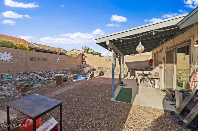 10095 E Autumnwind Place, Tucson, AZ 85730