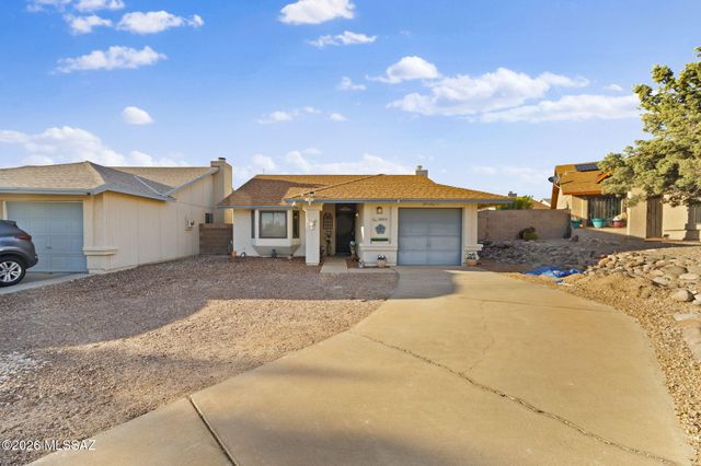 10095 E Autumnwind Place, Tucson, AZ 85730