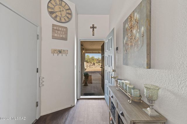 10095 E Autumnwind Place, Tucson, AZ 85730