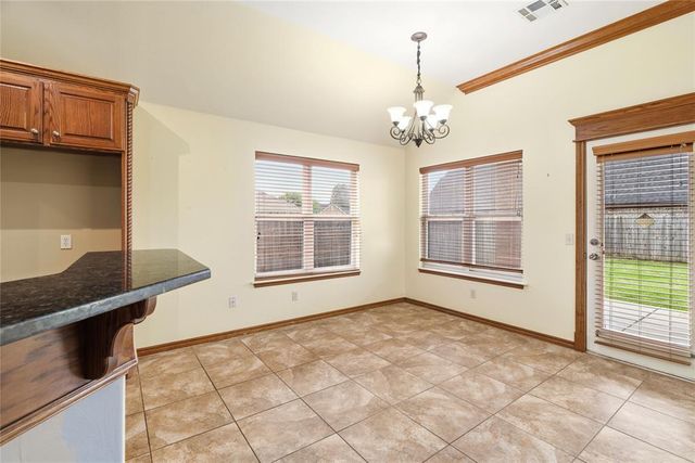 10204 SW 25th Street, Yukon, OK 73099