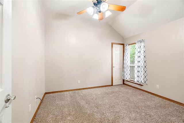 10204 SW 25th Street, Yukon, OK 73099