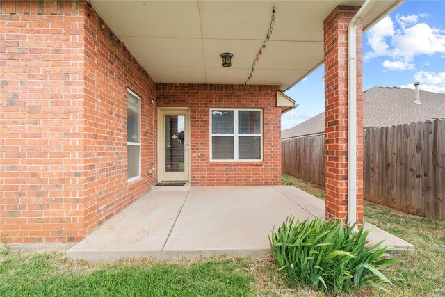 10204 SW 25th Street, Yukon, OK 73099