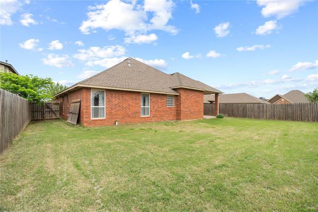 10204 SW 25th Street, Yukon, OK 73099