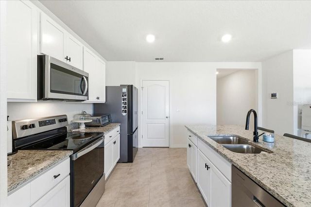 629 GRIFFON AVENUE, Lake Alfred, FL 33850