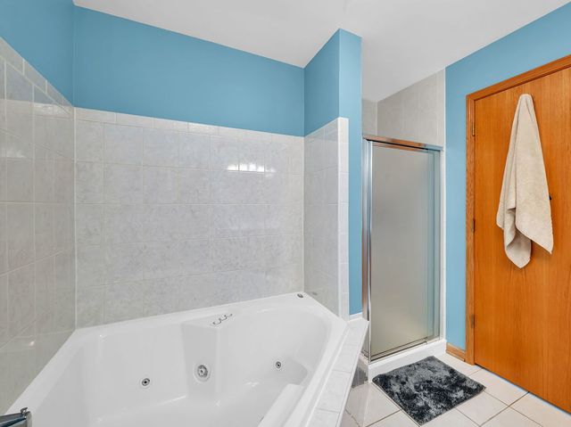 1675 Nelson Road, New Lenox, IL 60451