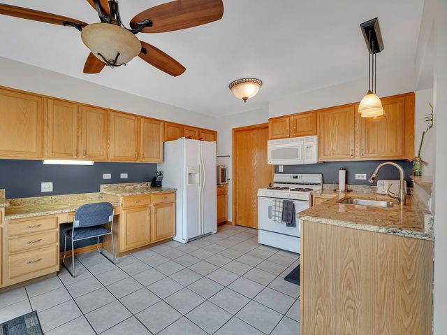 1675 Nelson Road, New Lenox, IL 60451