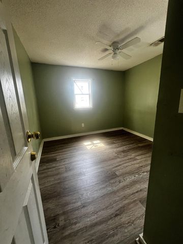 944 ALICE AVE, Memphis, TN 38106