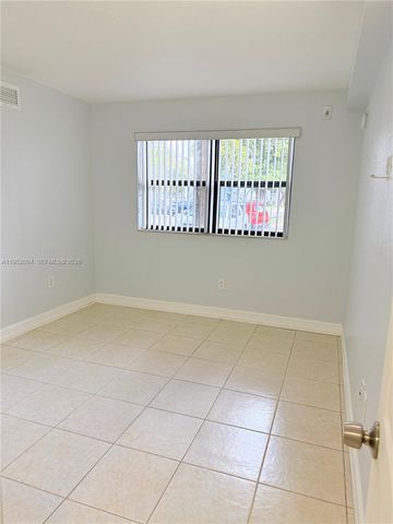 7200 NW 179th St 111, Hialeah, FL 33015